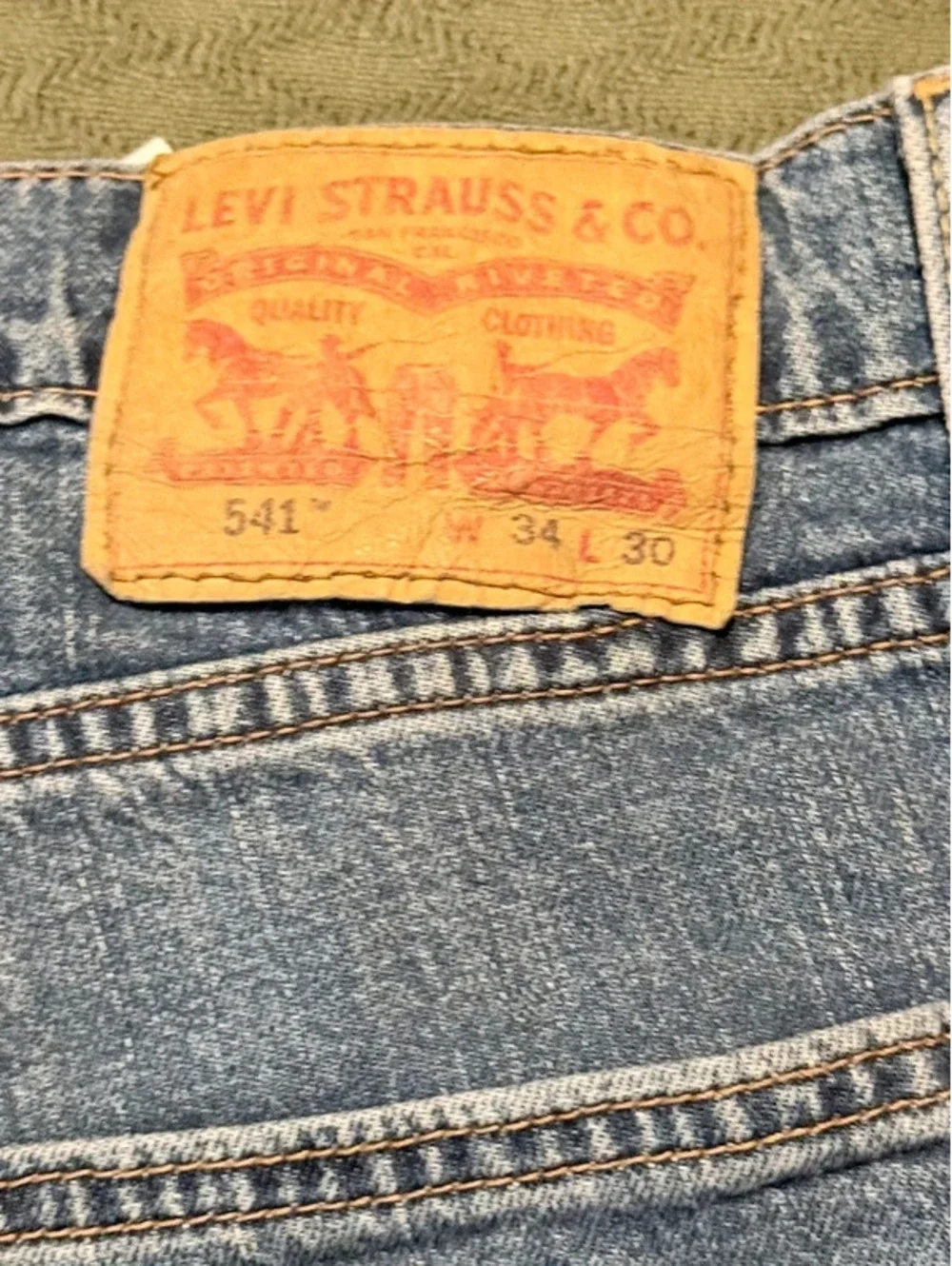 Levi’s 541 Athletic Taper Denim Cutoff Shorts W34 1197